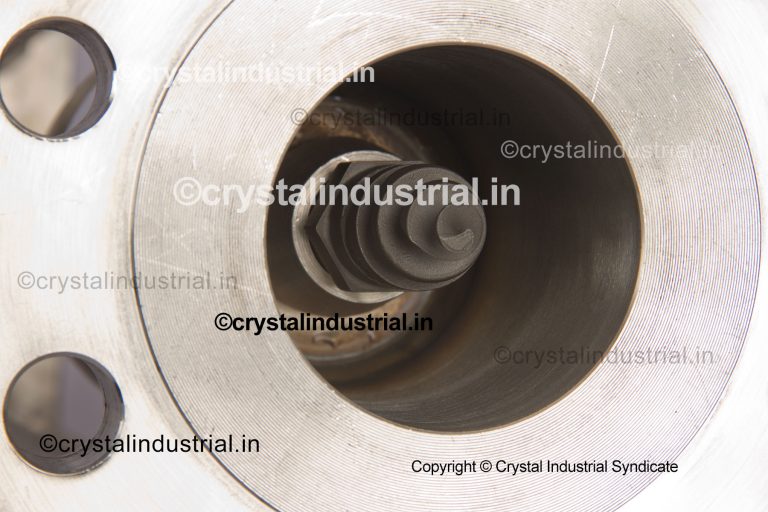 Retractable injection quills types and materials Injection quills